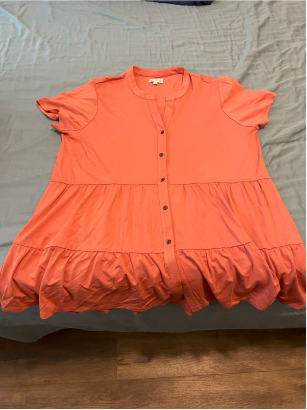 Women's Wonderly Coral Short Sleeve Tiered Button-Down tunic Top, Size 1X
